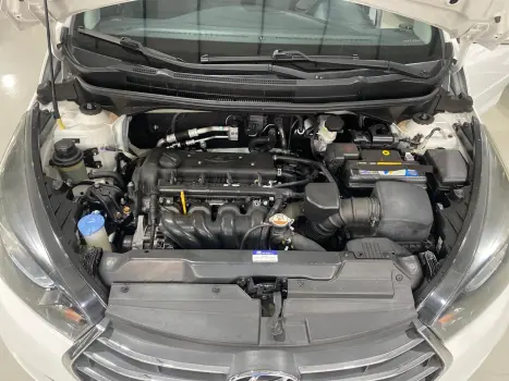 HYUNDAI HB 20 Sedan 1.6 16V 4P FLEX COMFORT PLUS AUTOM�TICO, Foto 17