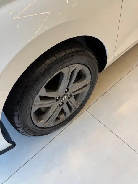 HYUNDAI HB 20 Sedan 1.0 12V 4P FLEX TGDI TURBO COMFORT AUTOM�TICO, Foto 18