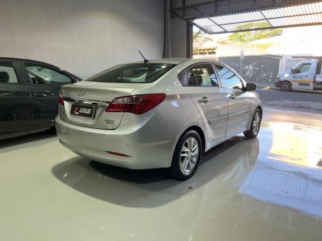 HYUNDAI HB 20 Sedan 1.6 16V 4P FLEX PREMIUM AUTOM�TICO, Foto 7