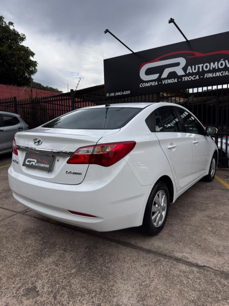 HYUNDAI HB 20 Sedan 1.6 16V 4P FLEX COMFORT PLUS, Foto 4