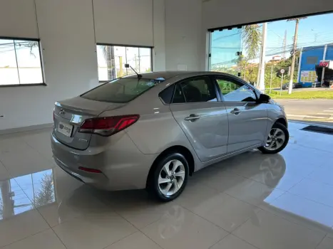 HYUNDAI HB 20 Sedan 1.6 16V 4P FLEX PREMIUM AUTOM�TICO, Foto 6
