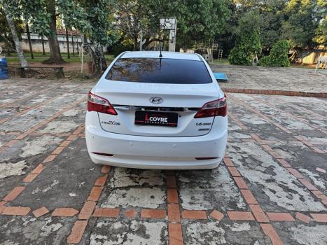 HYUNDAI HB 20 Sedan 1.6 16V 4P FLEX COMFORT PLUS AUTOM�TICO, Foto 4