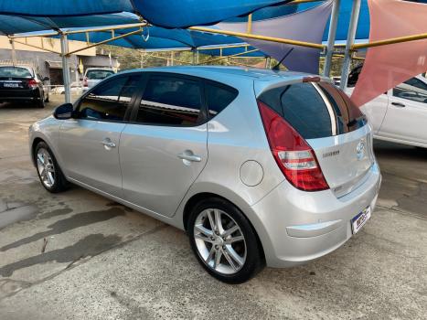 HYUNDAI I30 2.0 16V 4P, Foto 3