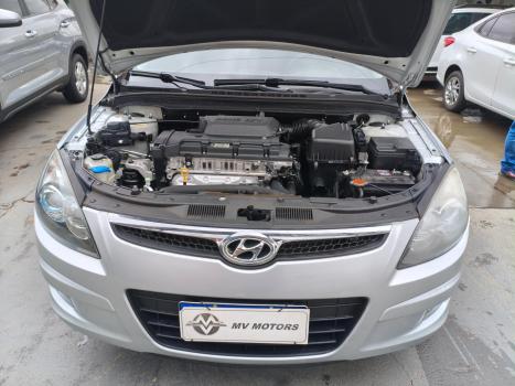 HYUNDAI I30 2.0 16V 4P, Foto 10