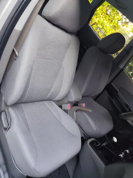 HYUNDAI Tucson 2.0 16V 4P GL, Foto 15