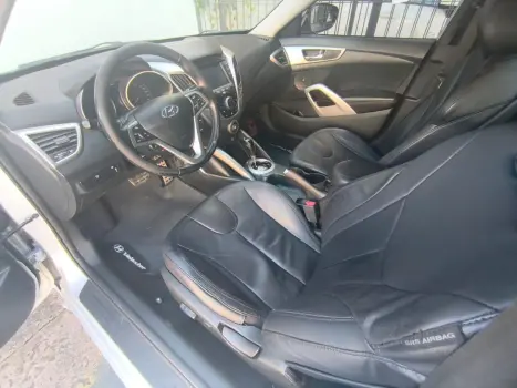 HYUNDAI Veloster 1.6 16V 3P AUTOM�TICO, Foto 9