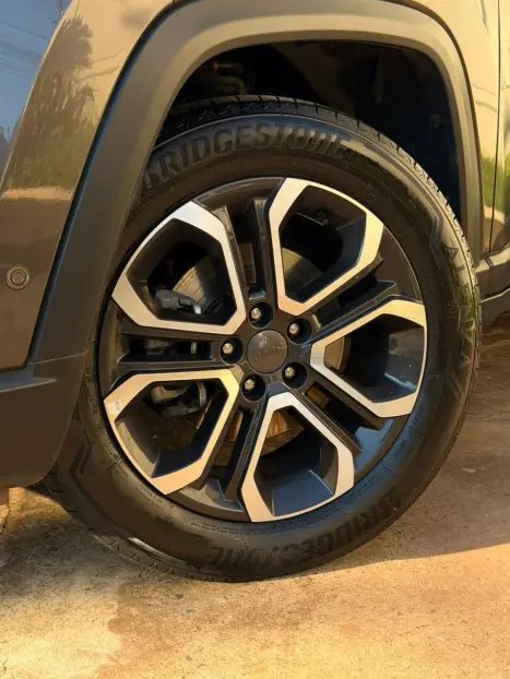 JEEP Commander 1.3 16V 4P FLEX T270 LIMITED TURBO AUTOM�TICO AT6, Foto 4