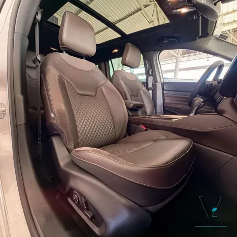 JEEP Commander 1.3 16V 4P FLEX T270 OVERLAND TURBO AUTOM�TICO AT6, Foto 15