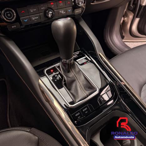 JEEP Commander 1.3 16V 4P FLEX T270 LIMITED TURBO AUTOMÁTICO AT6, Foto 11