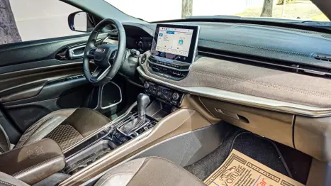 JEEP Commander 2.0 16V 4P TD380 OVERLAND TURBO DIESEL AUTOMTICO, Foto 10