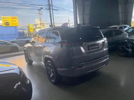 JEEP Commander 2.0 16V 4P TD380 OVERLAND TURBO DIESEL AUTOMTICO, Foto 5