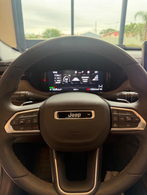 JEEP Commander 2.0 16V 4P TD380 OVERLAND TURBO DIESEL AUTOMTICO, Foto 3