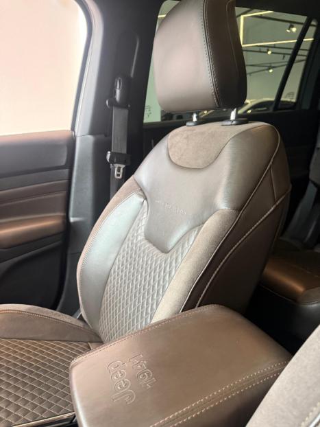 JEEP Commander 2.0 16V 4P TD380 OVERLAND TURBO DIESEL AUTOMTICO, Foto 6