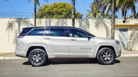 JEEP Commander 2.0 16V 4P TD380 OVERLAND 4X4 TURBO DIESEL AUTOM�TICO AT9, Foto 4