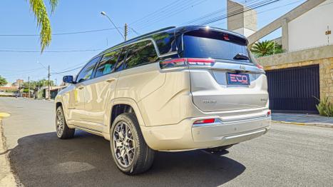 JEEP Commander 2.0 16V 4P TD380 OVERLAND 4X4 TURBO DIESEL AUTOM�TICO AT9, Foto 5