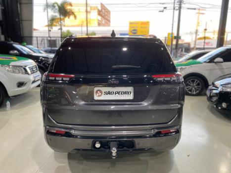 JEEP Commander 2.0 16V 4P TD380 OVERLAND 4X4 TURBO DIESEL AUTOM�TICO AT9, Foto 7
