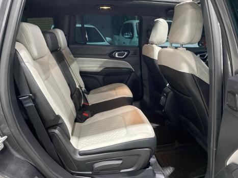 JEEP Commander 2.0 16V 4P TD380 OVERLAND 4X4 TURBO DIESEL AUTOM�TICO AT9, Foto 13