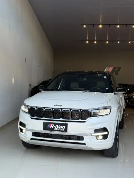 JEEP Commander 2.2 TURBO DIESEL OVERLAND 4X4 AUTOM�TICO AT9, Foto 1