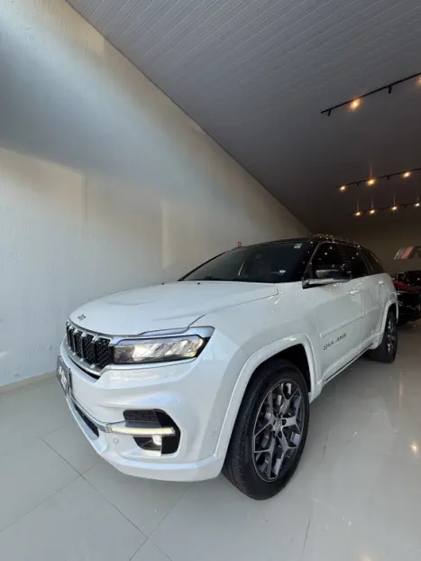 JEEP Commander 2.2 TURBO DIESEL OVERLAND 4X4 AUTOM�TICO AT9, Foto 6