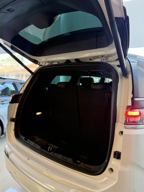 JEEP Commander 2.2 TURBO DIESEL OVERLAND 4X4 AUTOM�TICO AT9, Foto 9