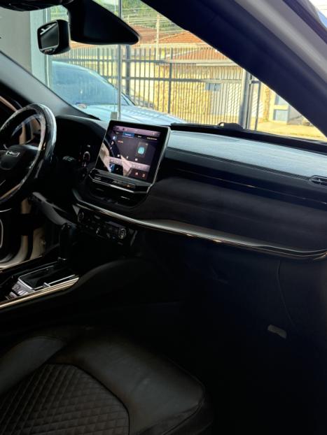 JEEP Commander 2.2 TURBO DIESEL OVERLAND 4X4 AUTOM�TICO AT9, Foto 11