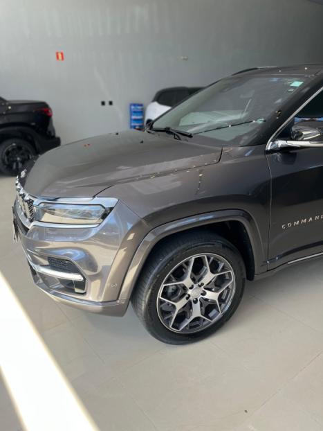 JEEP Commander 2.2 TURBO DIESEL OVERLAND 4X4 AUTOM�TICO AT9, Foto 7