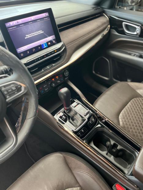 JEEP Commander 2.2 TURBO DIESEL OVERLAND 4X4 AUTOM�TICO AT9, Foto 13