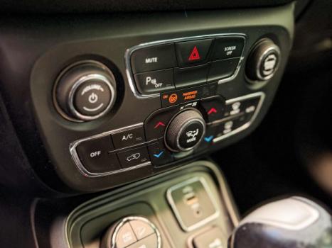 JEEP Compass 2.0 16V 4P LONGITUDE TURBO DIESEL 4X4 AUTOM�TICO, Foto 14