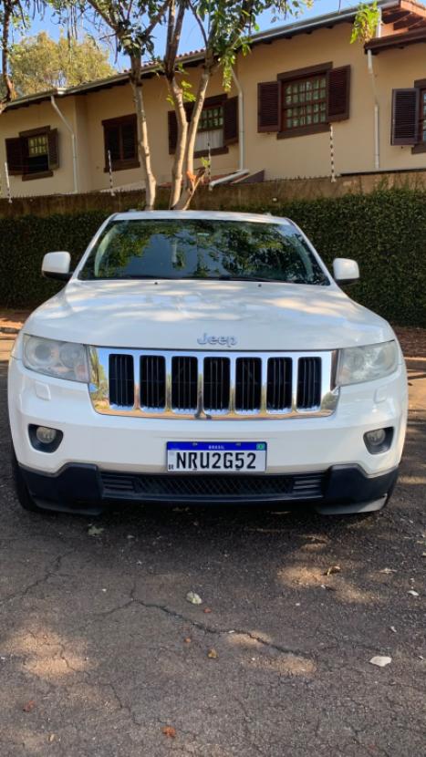 JEEP Grand Cherokee 3.6 V6 24V 4P 4X4 LAREDO AUTOM�TICO, Foto 3