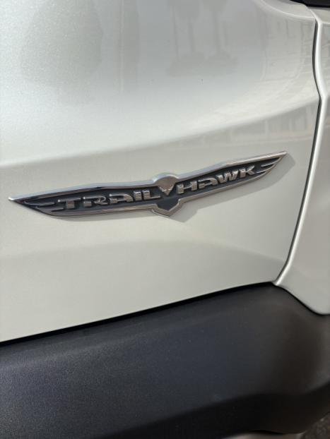 JEEP Renegade 1.3 16V 4P FLEX T270 TRAILHAWK 4X4 TURBO AUTOMTICO, Foto 3