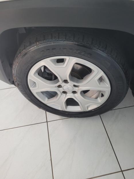 JEEP Renegade 1.8 16V 4P LIMITED FLEX AUTOMÁTICO, Foto 11 JEEP Renegade 1.8 16V 4P LIMITED FLEX AUTOMÁTICO, Foto 11