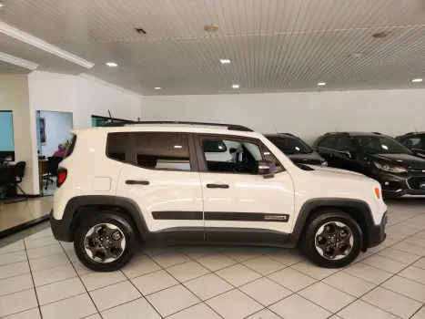 JEEP Renegade 1.8 16V 4P FLEX AUTOMÁTICO, Foto 10 JEEP Renegade 1.8 16V 4P FLEX AUTOMÁTICO, Foto 10