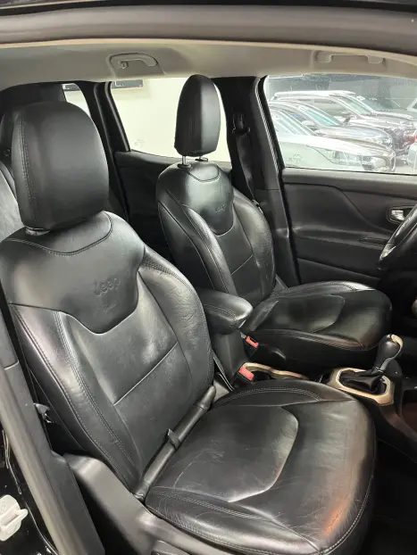 JEEP Renegade 1.8 16V 4P FLEX LONGITUDE AUTOM�TICO, Foto 11