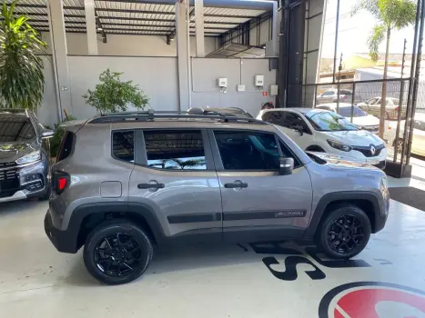 JEEP Renegade 2.0 16V 4P TURBO DIESEL MOAB 4X4 AUTOM�TICO, Foto 4