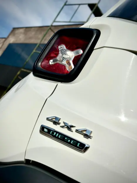 JEEP Renegade 2.0 16V 4P TURBO DIESEL LONGITUDE 4X4 AUTOM�TICO, Foto 5