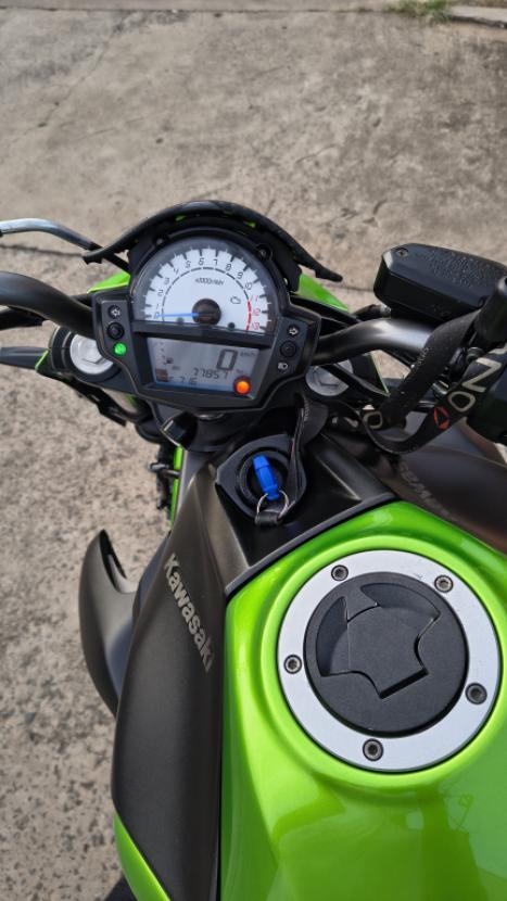 KAWASAKI ER-6N 650 ABS, Foto 3