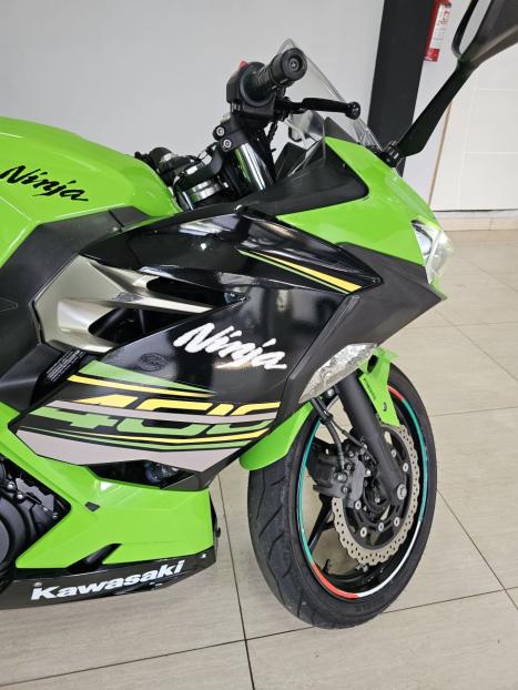 KAWASAKI Ninja 400 , Foto 8