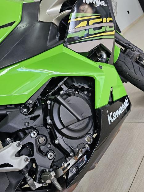 KAWASAKI Ninja 400 , Foto 11