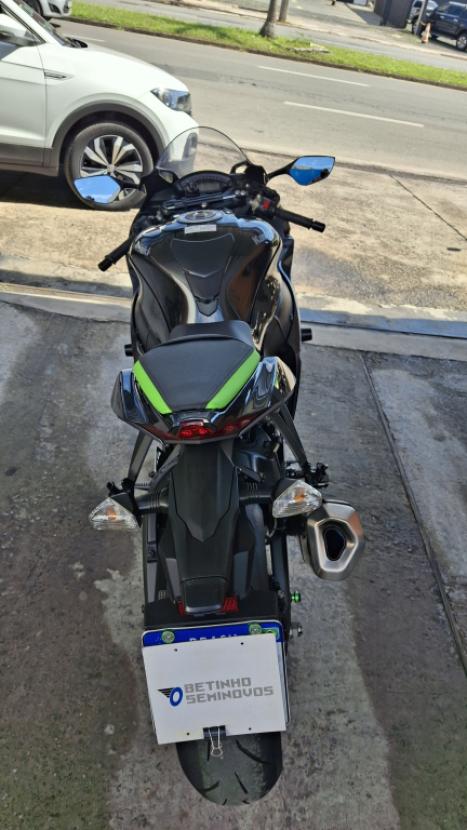 KAWASAKI ZX 10 R NINJA, Foto 4