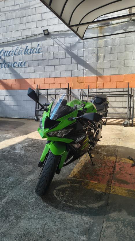 KAWASAKI ZX 6 R 636, Foto 3
