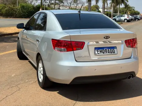 KIA Cerato Sedan 1.6 16V 4P EX AUTOMTICO, Foto 8