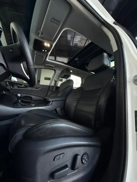 KIA Sorento 3.3 V6 24V 4P EX 7 LUGARES AUTOM�TICO, Foto 6