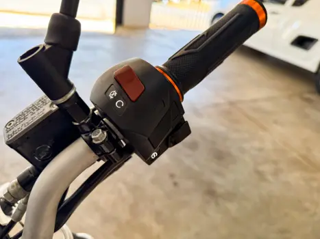 KTM 390 Duke , Foto 11