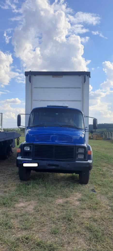 MERCEDES-BENZ 1318 , Foto 1