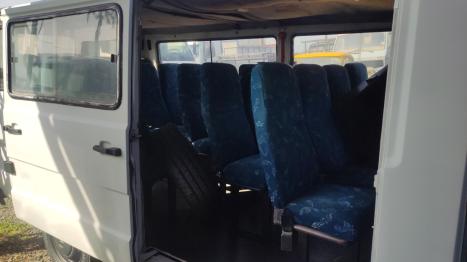 MERCEDES-BENZ 180 D 2.4 VAN PASSAGEIROS DIESEL, Foto 2