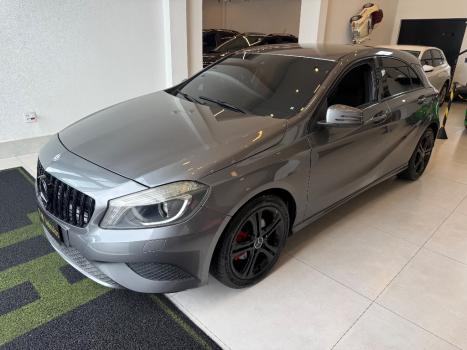 MERCEDES-BENZ A 200 1.6 16V 4P TURBO STYLE AUTOM�TICO, Foto 3