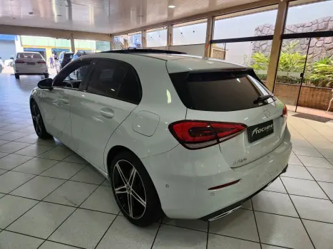 MERCEDES-BENZ A 250 2.0 16V 4P CGI VISION 7G-DCT AUTOMÁTICO, Foto 5 MERCEDES-BENZ A 250 2.0 16V 4P CGI VISION 7G-DCT AUTOMÁTICO, Foto 5