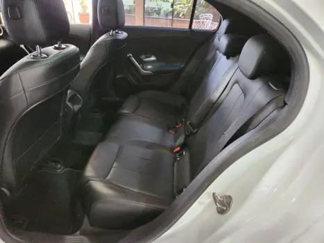 MERCEDES-BENZ A 250 2.0 16V 4P CGI VISION 7G-DCT AUTOMÁTICO, Foto 10 MERCEDES-BENZ A 250 2.0 16V 4P CGI VISION 7G-DCT AUTOMÁTICO, Foto 10