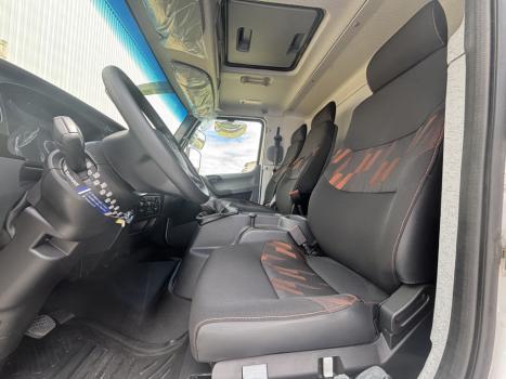 MERCEDES-BENZ Accelo 1117, Foto 6