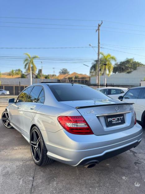 MERCEDES-BENZ C 250 1.8 16V 4P CGI SPORT AUTOMÁTICO, Foto 2 MERCEDES-BENZ C 250 1.8 16V 4P CGI SPORT AUTOMÁTICO, Foto 2